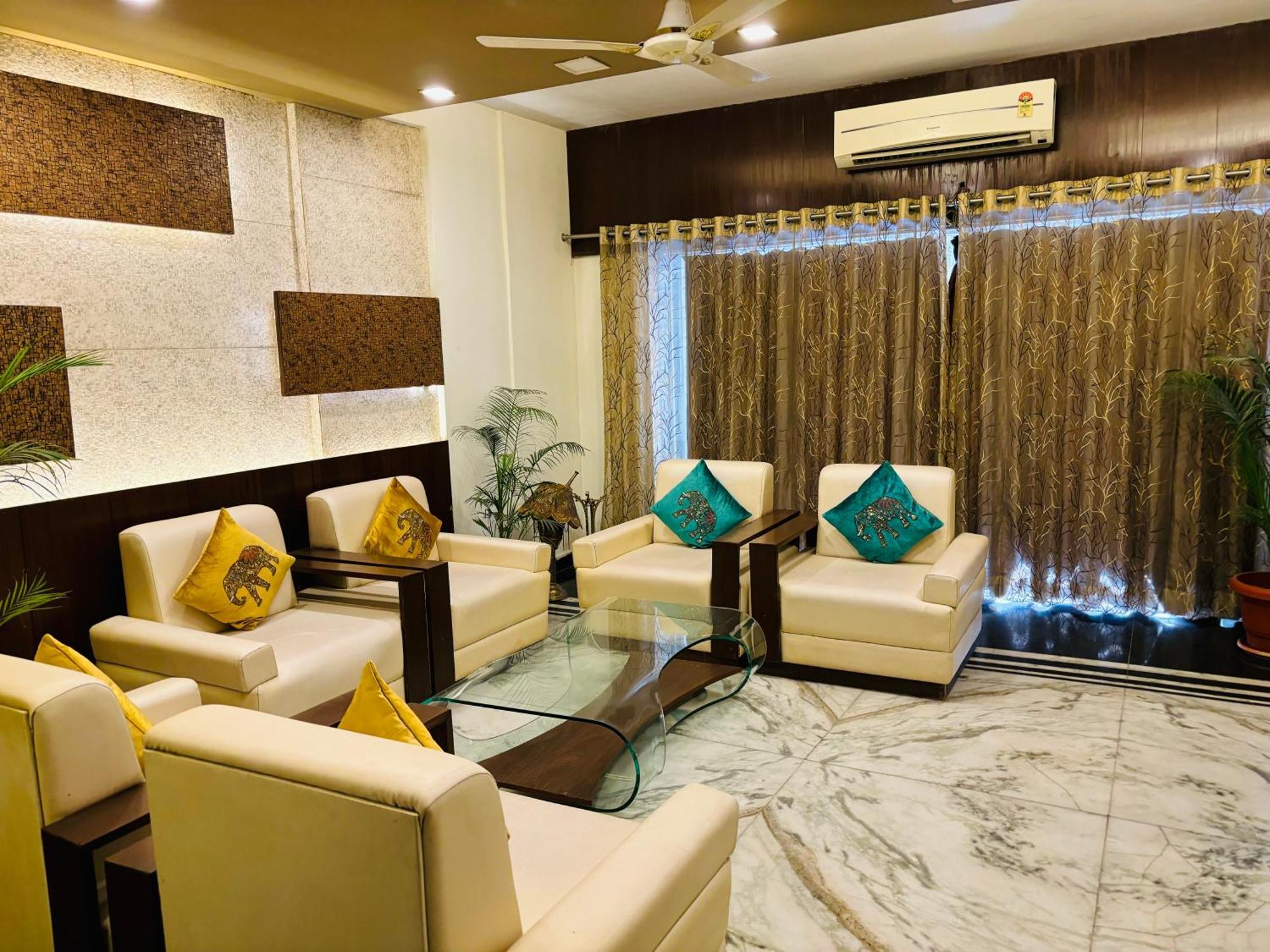 Royal Palms Luxury Service Apartment Nagpur Extérieur photo