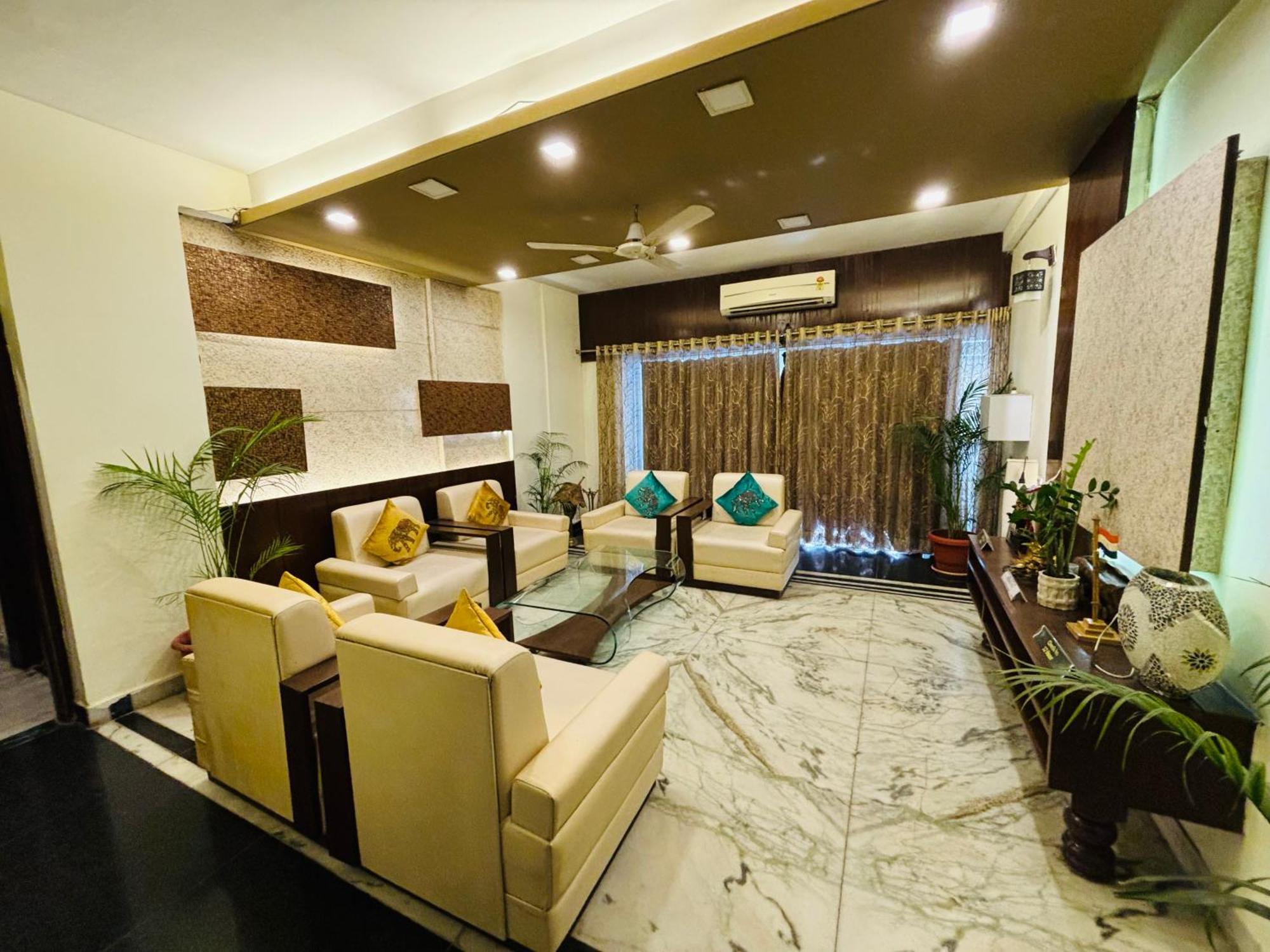 Royal Palms Luxury Service Apartment Nagpur Extérieur photo